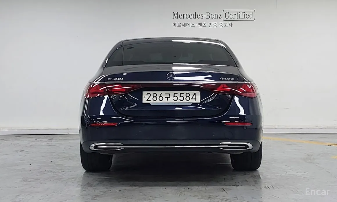 Фото 4 - Mercedes-Benz E-Class