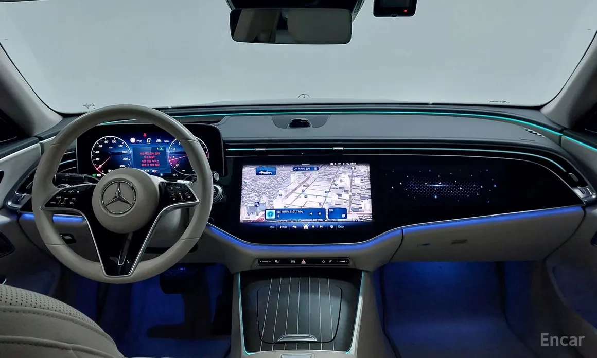 Фото 7 - Mercedes-Benz E-Class