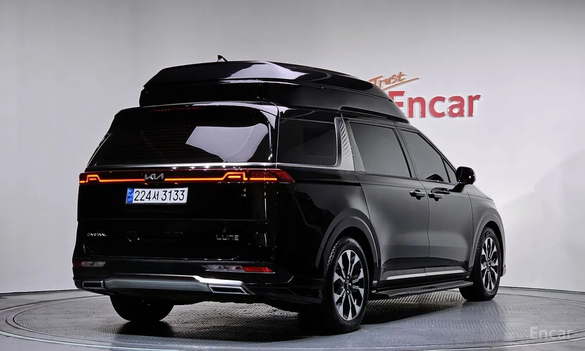 Фото 2 - Kia Carnival