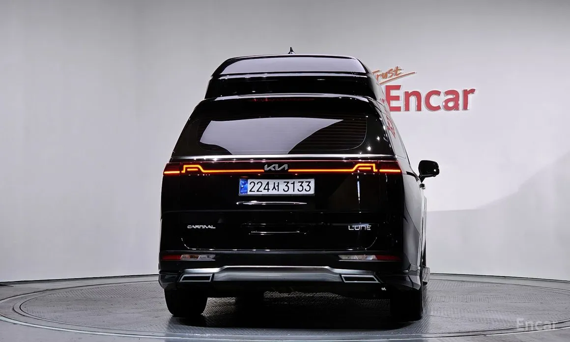 Фото 4 - Kia Carnival