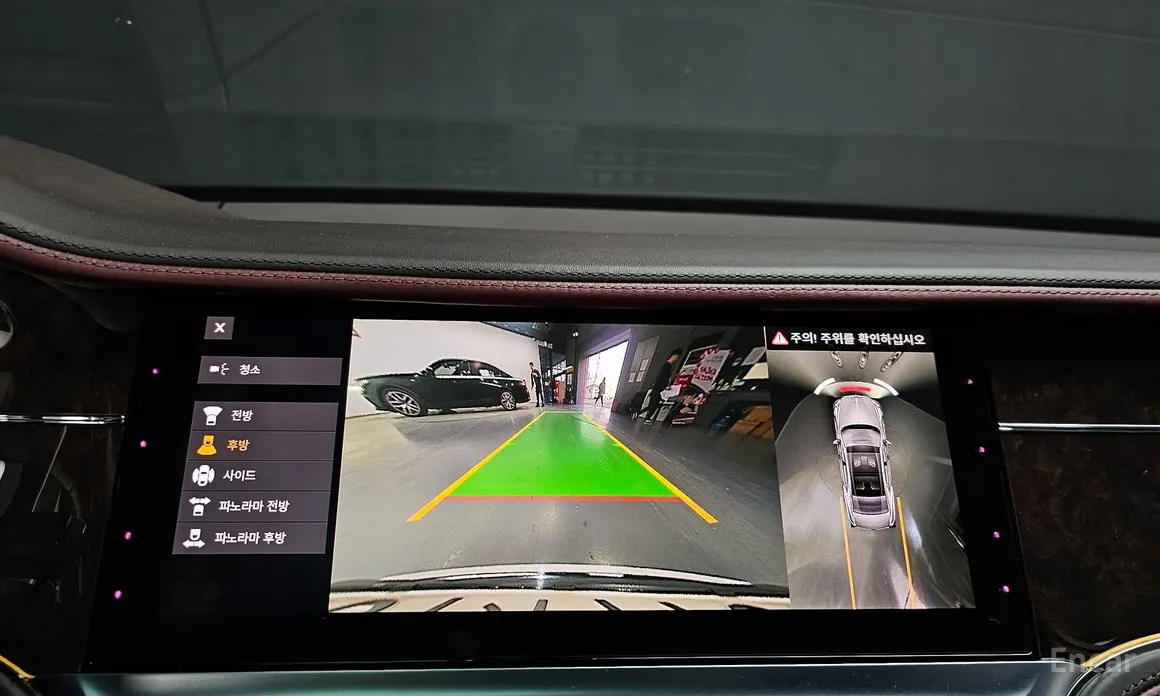 Фото 15 - Bentley Flying Spur