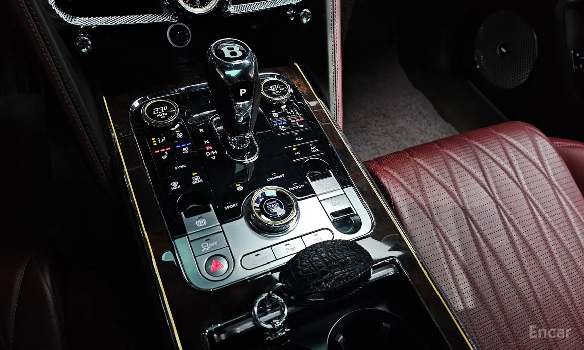 Фото 9 - Bentley Flying Spur