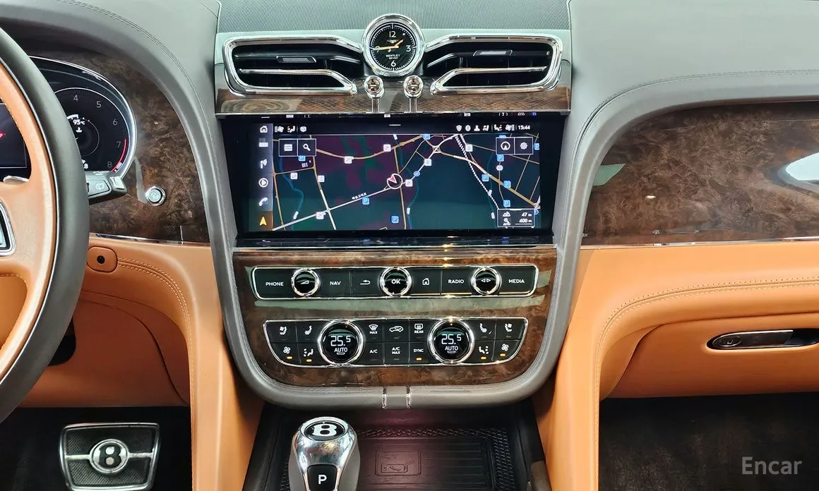 Фото 14 - Bentley Bentayga