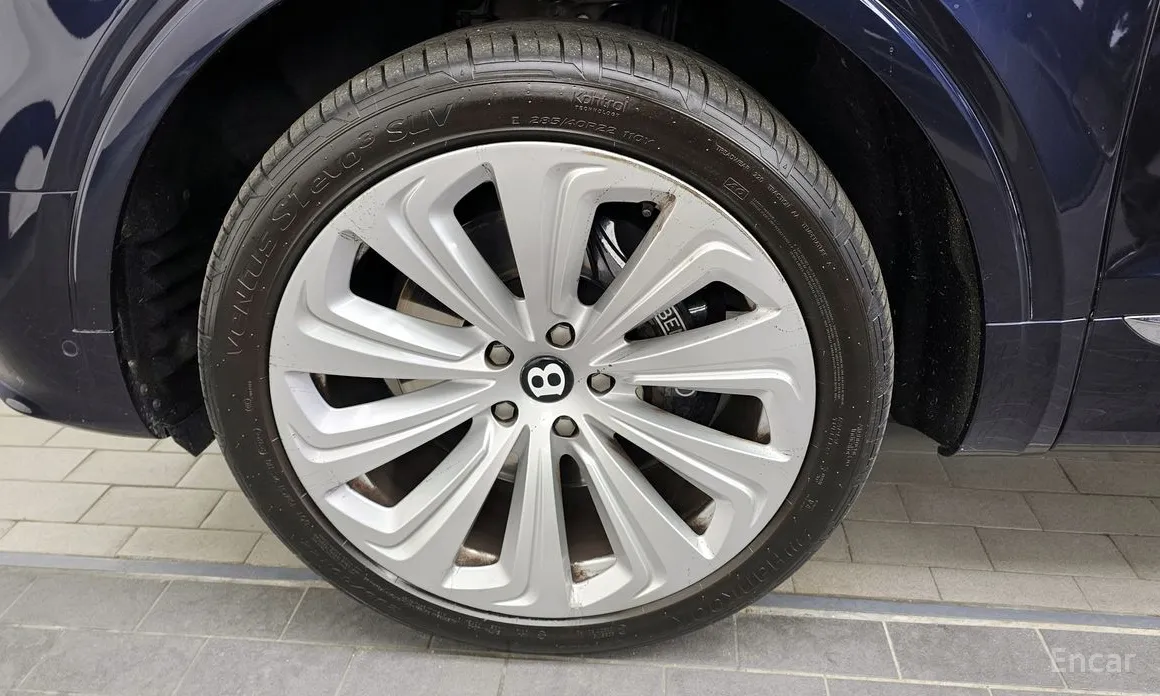 Фото 5 - Bentley Bentayga