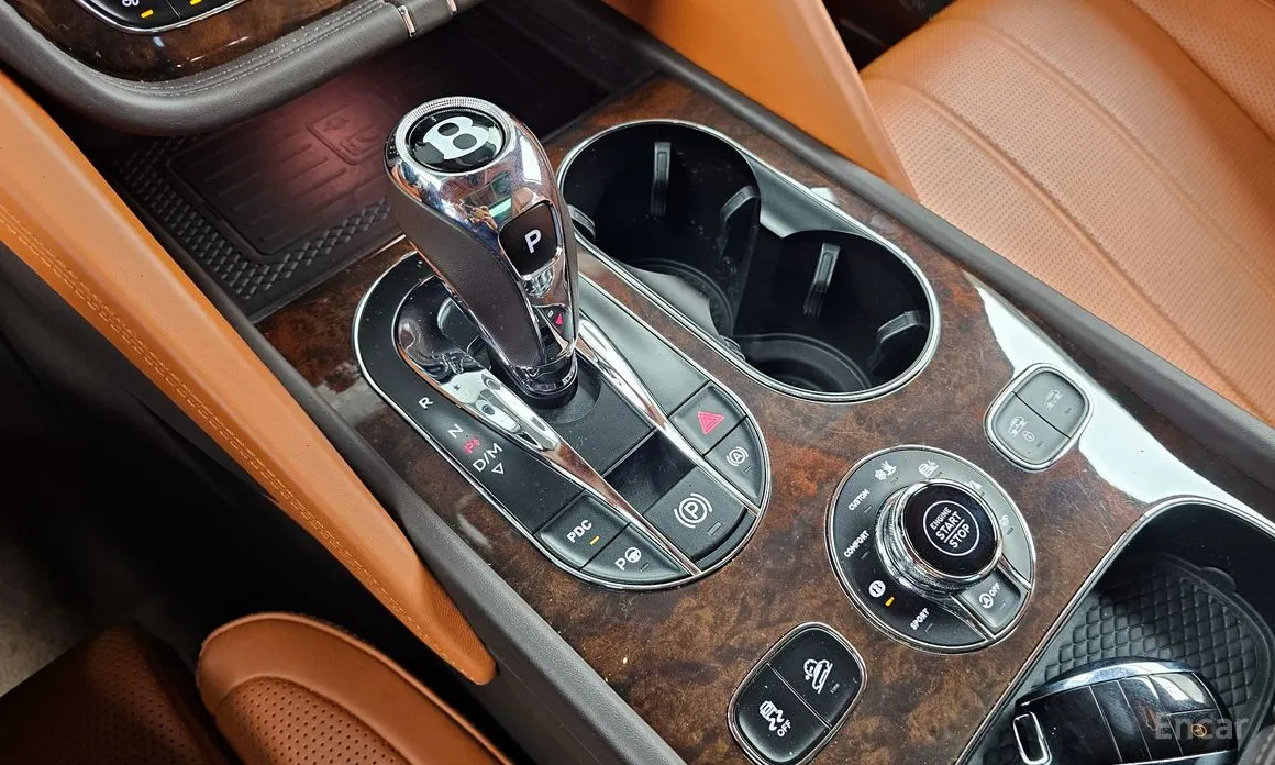 Фото 9 - Bentley Bentayga