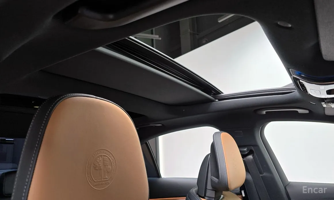 Фото 19 - Mercedes-Benz E-Class