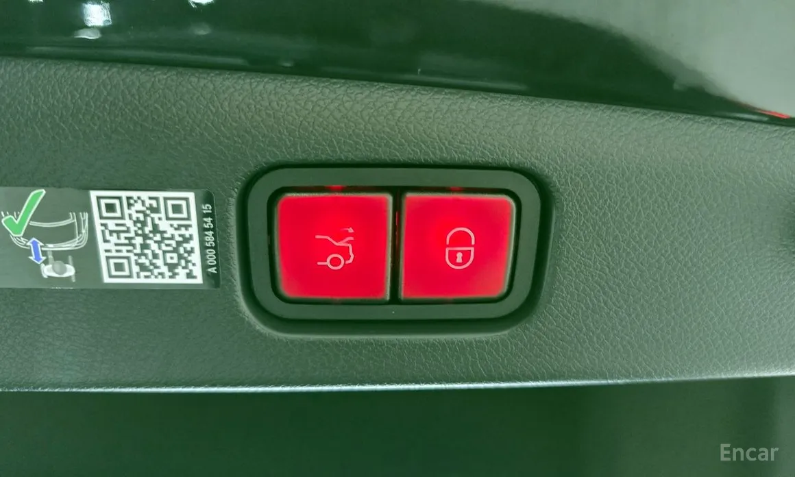 Фото 20 - Mercedes-Benz E-Class