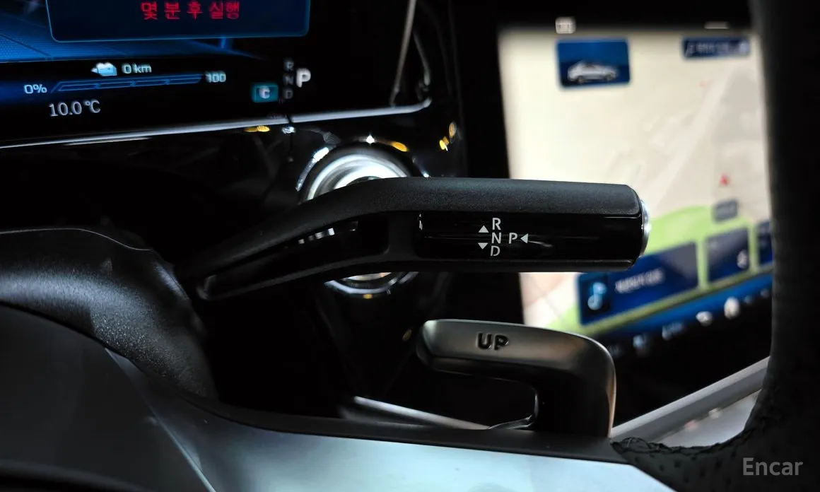 Фото 9 - Mercedes-Benz E-Class