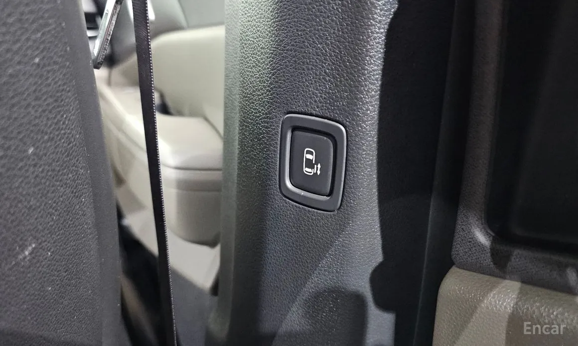 Фото 20 - Kia Carnival