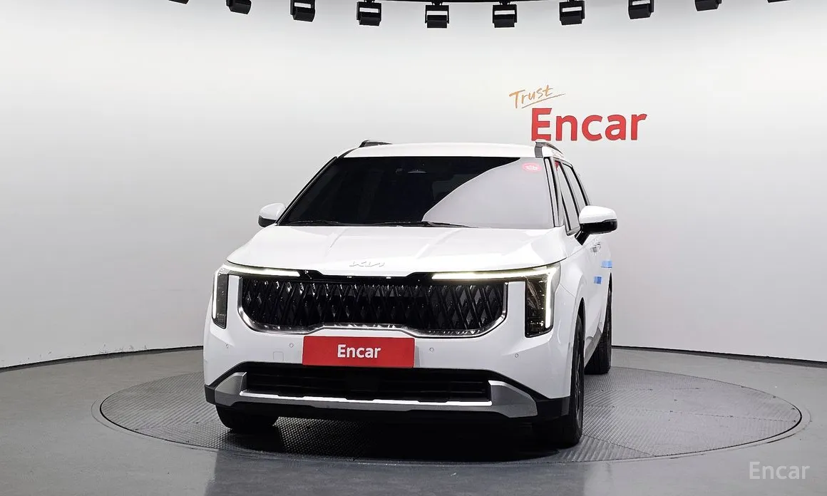 Фото 3 - Kia Carnival