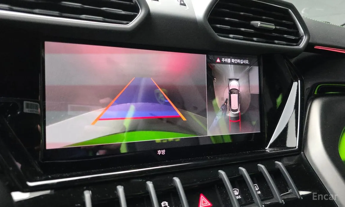 Фото 16 - Lamborghini Urus