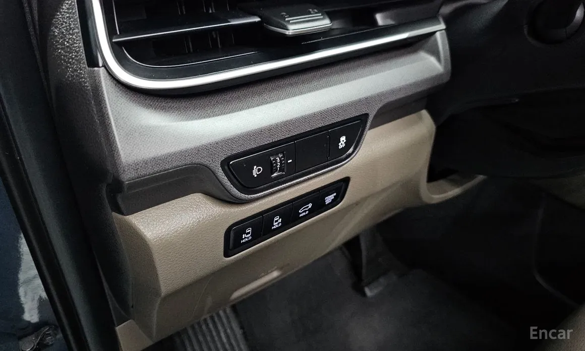 Kia Carnival 2023 7-Seater Noblesse