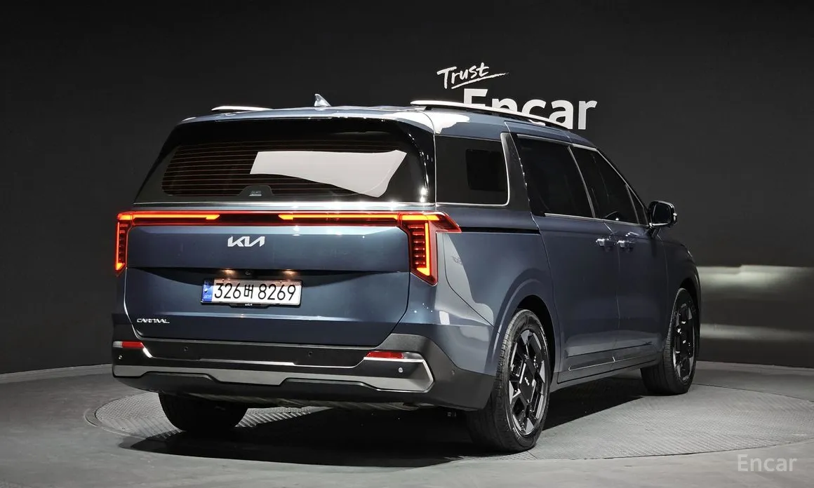 Kia Carnival 2023 7-Seater Noblesse