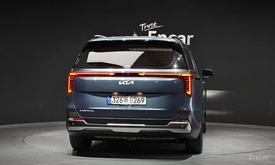 Kia Carnival 2023 7-Seater Noblesse