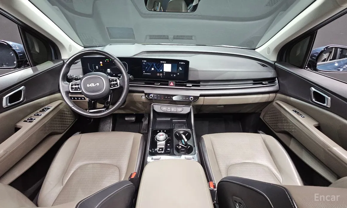 Kia Carnival 2023 7-Seater Noblesse