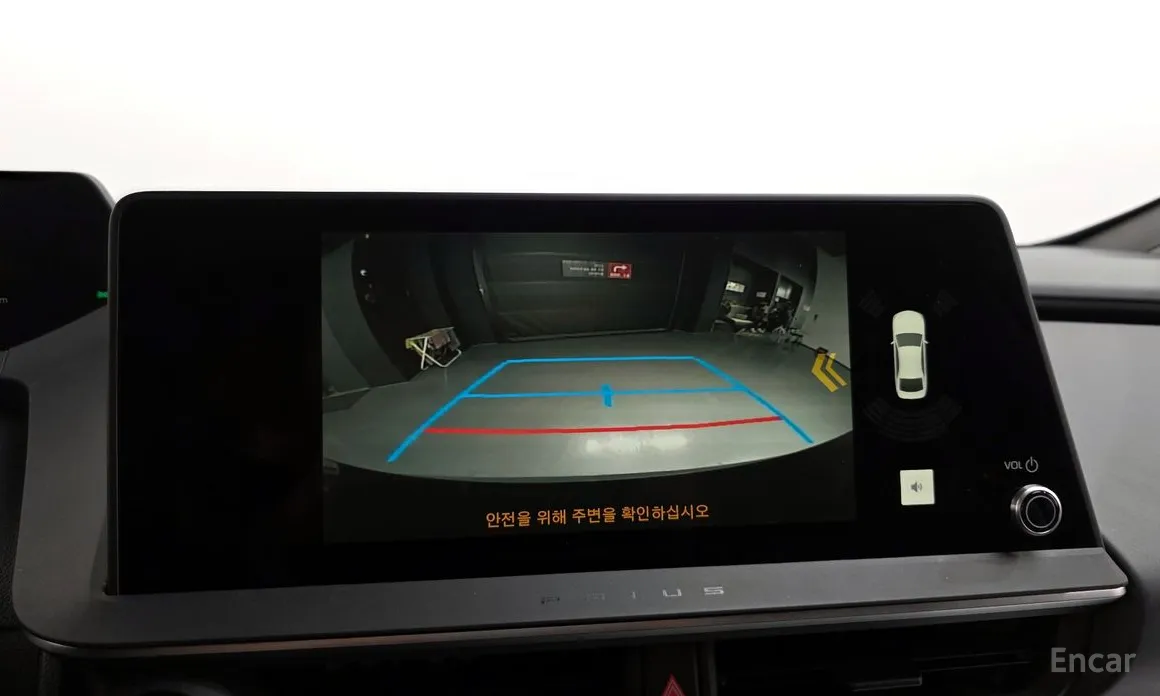 Фото 17 - Toyota Prius