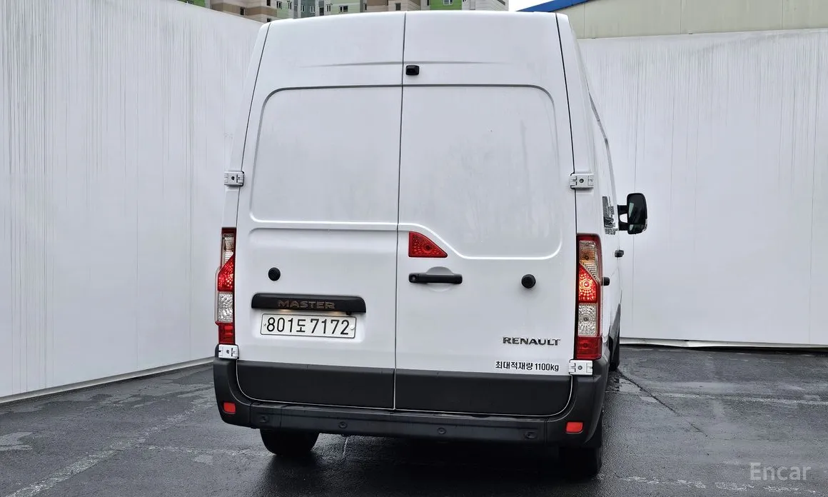 Фото 4 - Renault Master