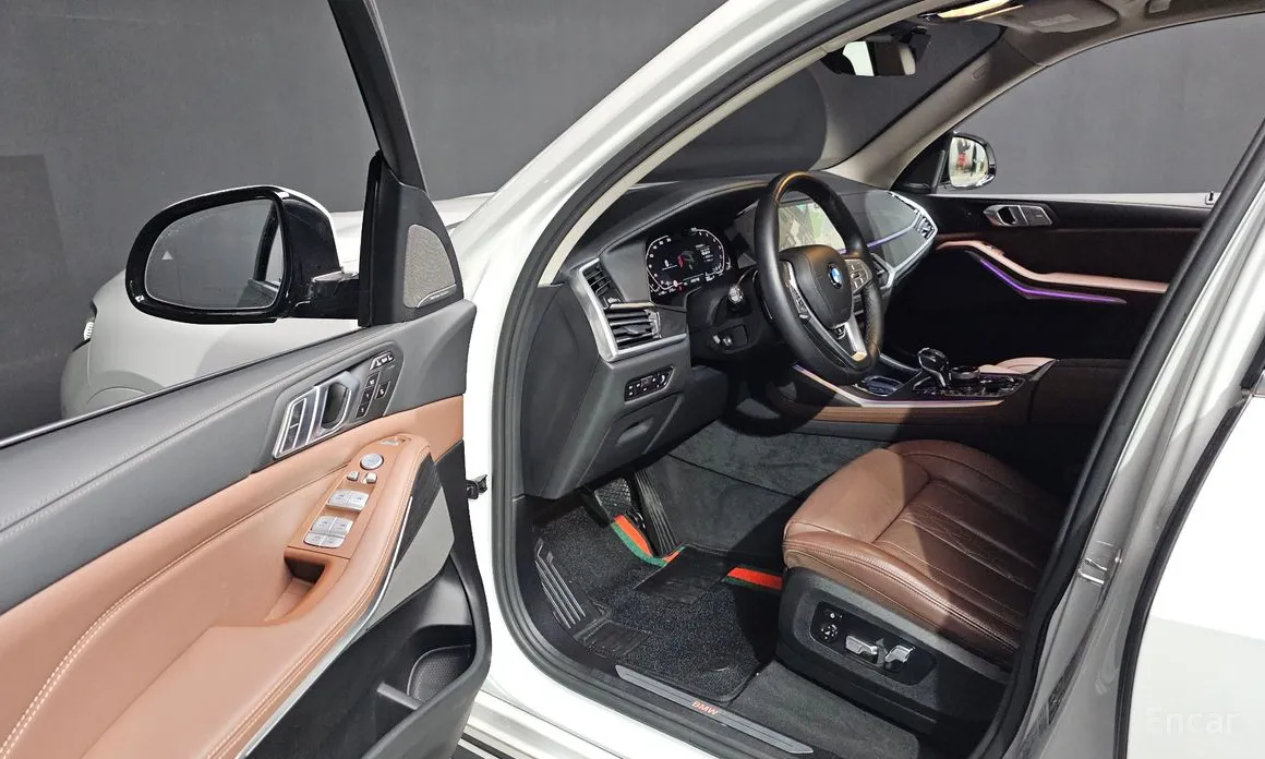 Фото 10 - BMW X7