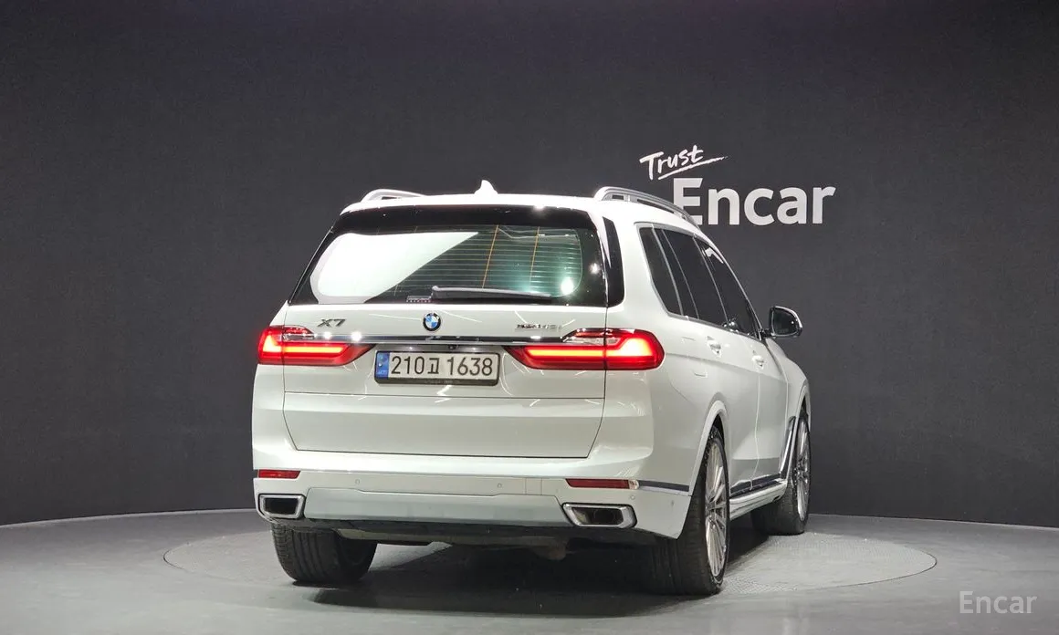 Фото 4 - BMW X7