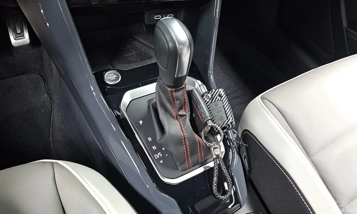 Фото 9 - Volkswagen T-Roc