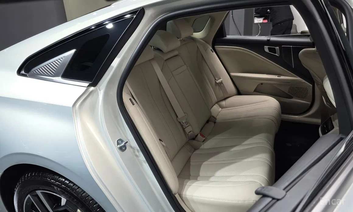 Фото 11 - Kia K8