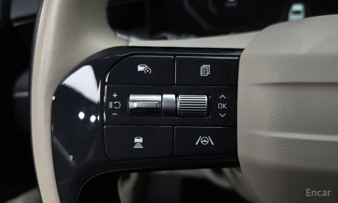 Фото 17 - Kia K8