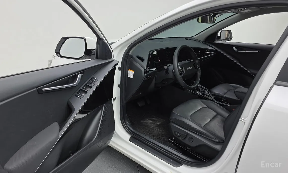 Фото 10 - Kia Niro