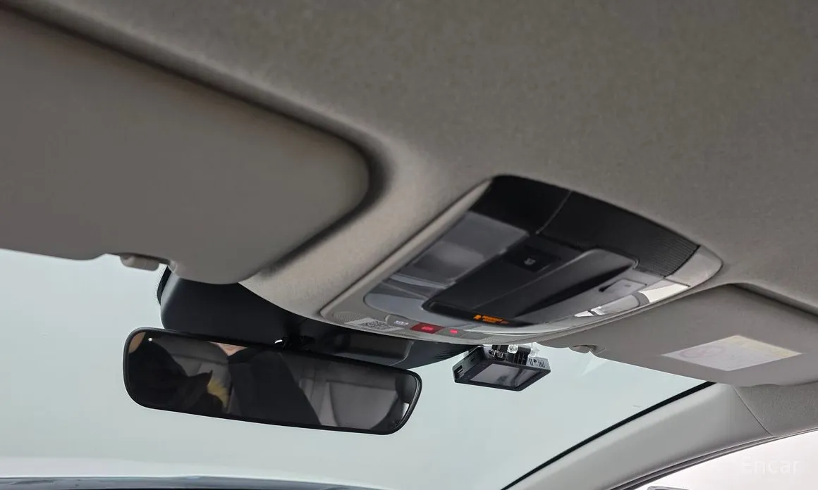 Фото 18 - Kia Niro