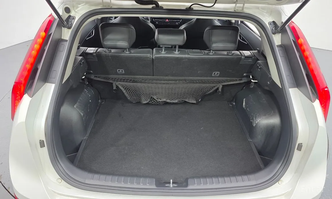 Фото 20 - Kia Niro