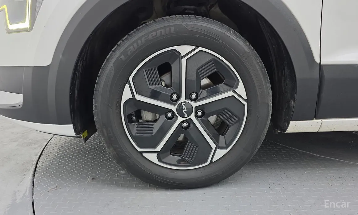 Фото 5 - Kia Niro