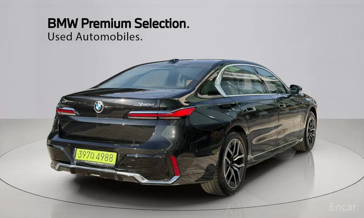 Фото 2 - BMW 7 Series