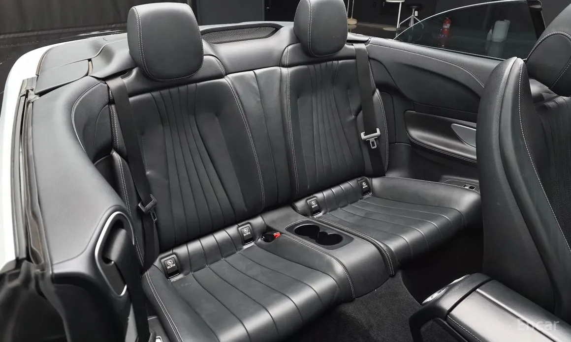 Фото 10 - Mercedes-Benz E-Class