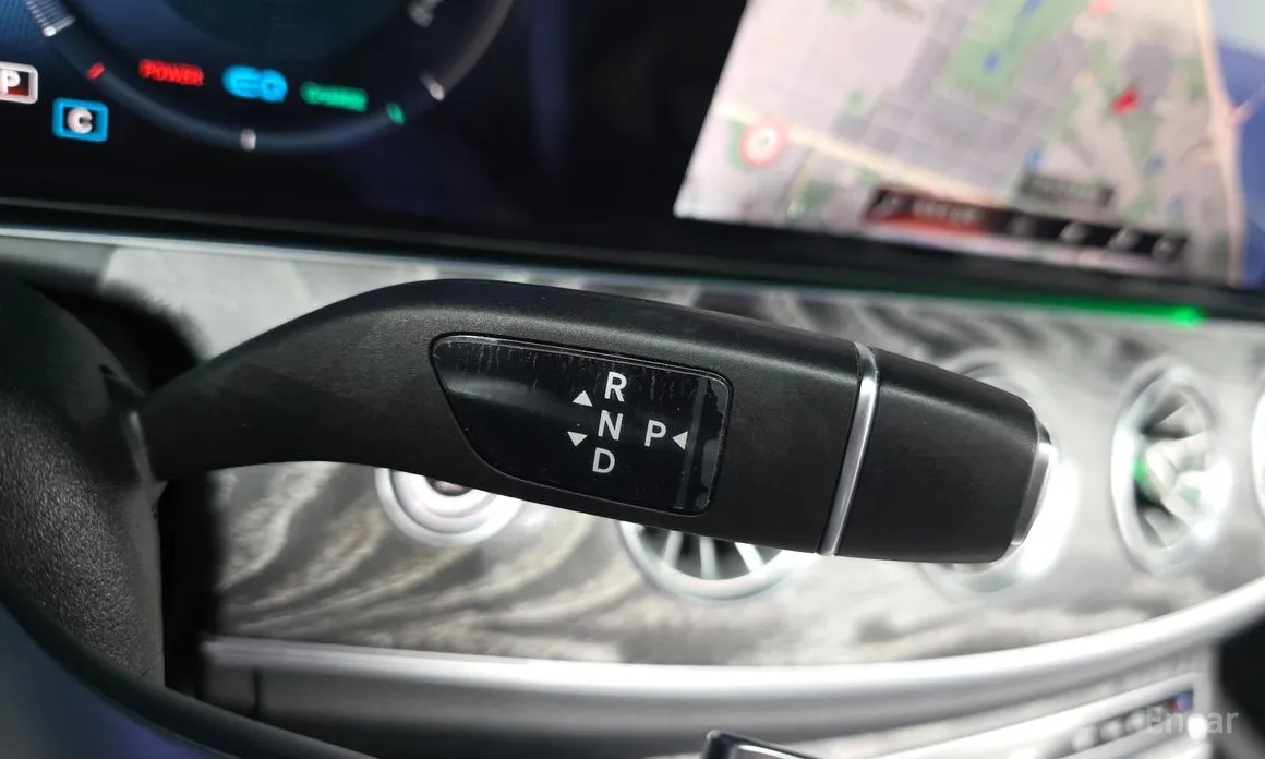 Фото 9 - Mercedes-Benz E-Class