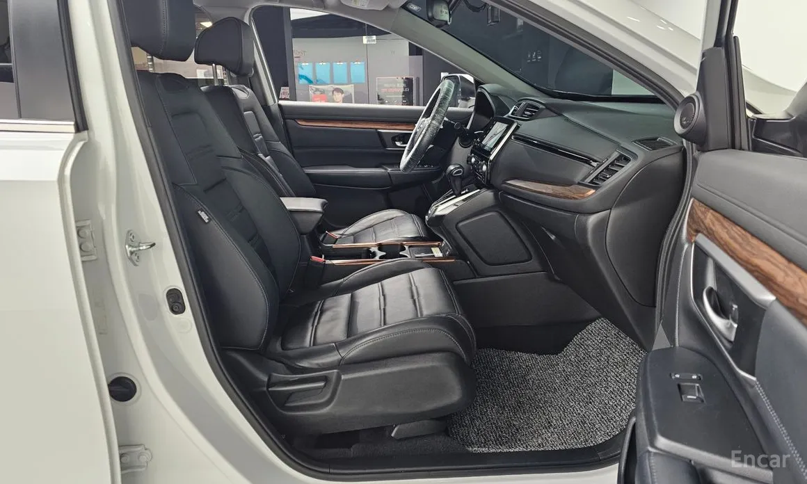 Фото 11 - Honda CR-V