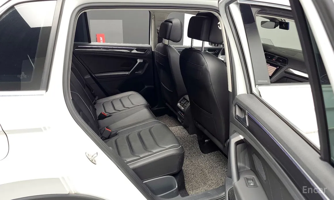 Фото 12 - Volkswagen Tiguan