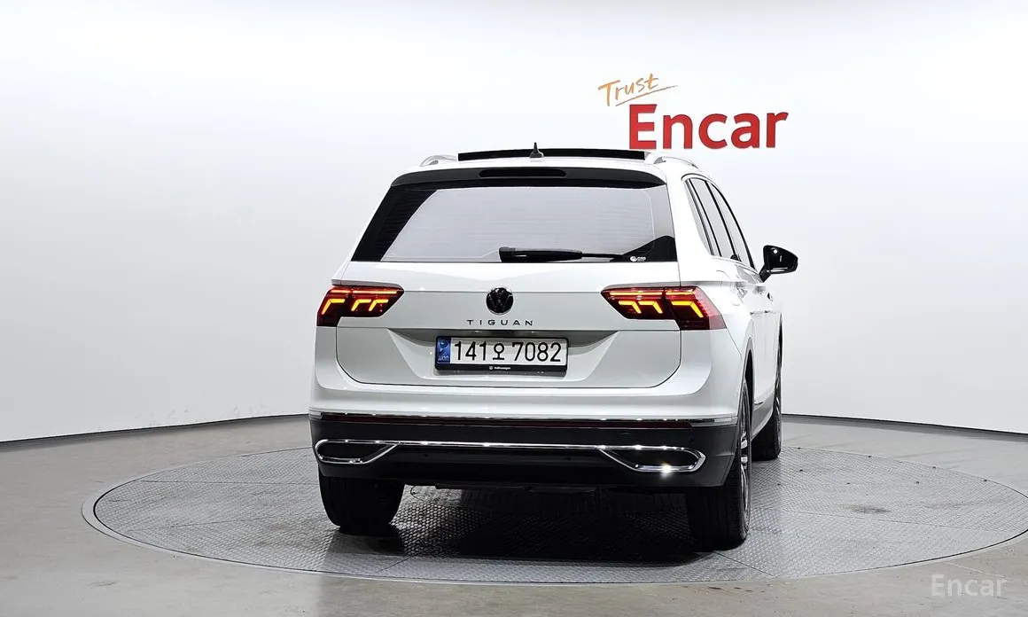 Фото 4 - Volkswagen Tiguan