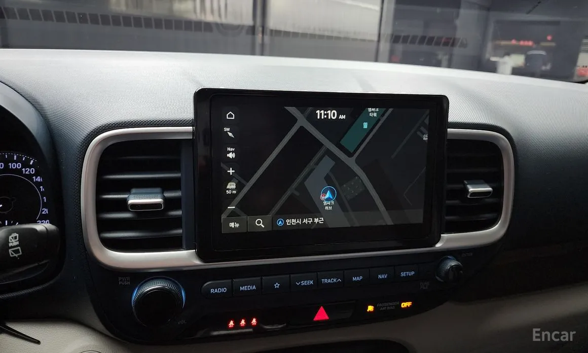 Фото 14 - Hyundai Venue