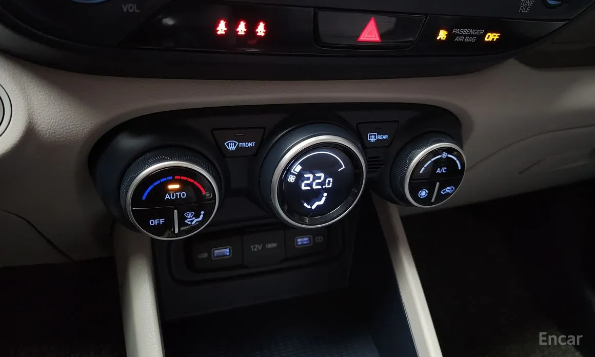 Фото 16 - Hyundai Venue