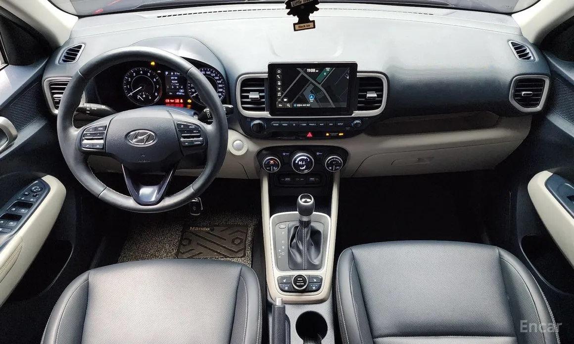 Фото 7 - Hyundai Venue