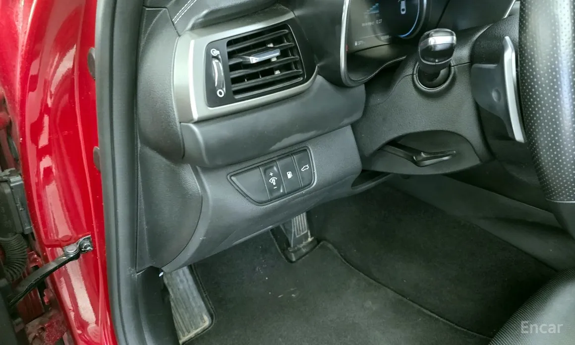 Фото 17 - Genesis G70