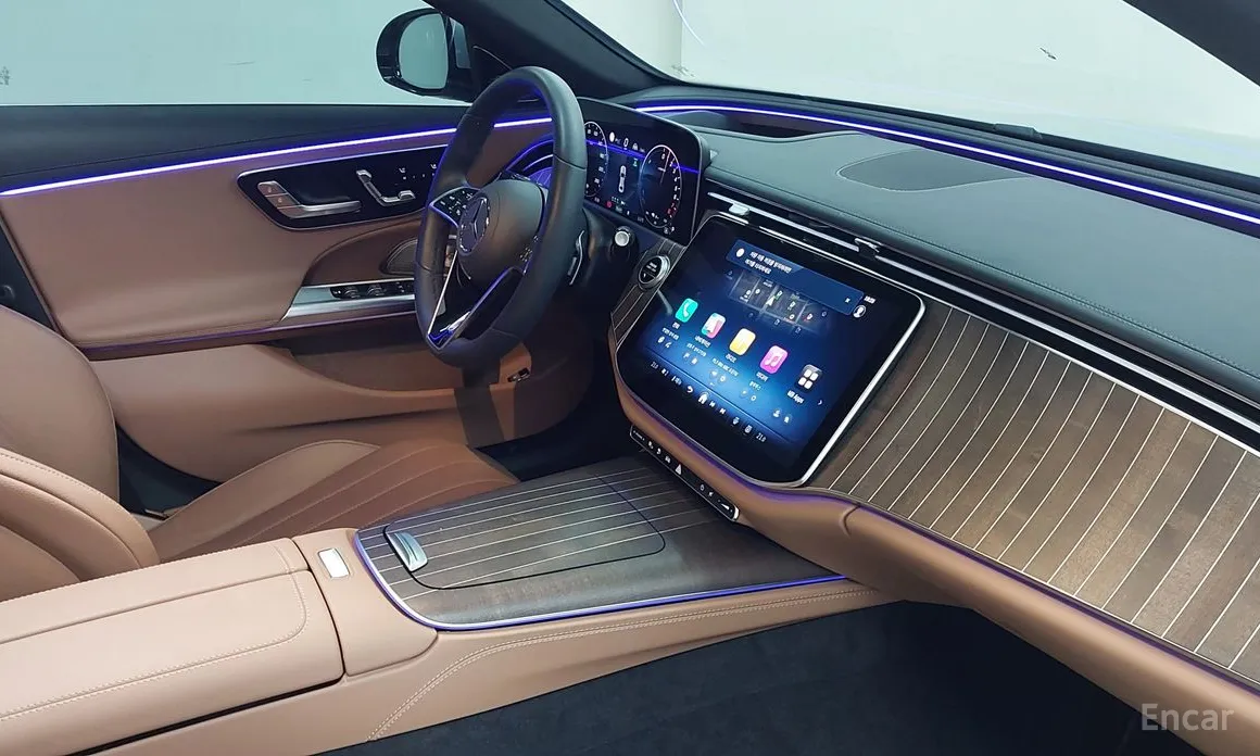 Фото 13 - Mercedes-Benz E-Class