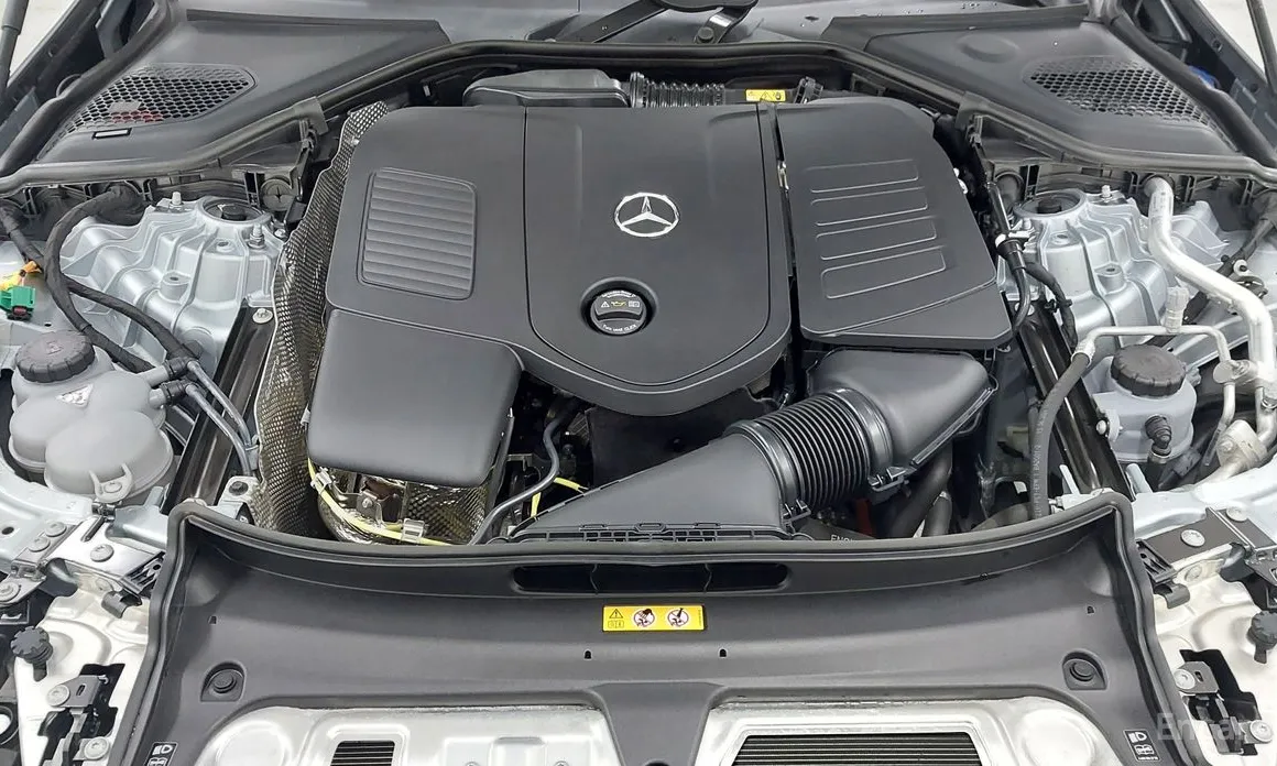 Фото 6 - Mercedes-Benz E-Class