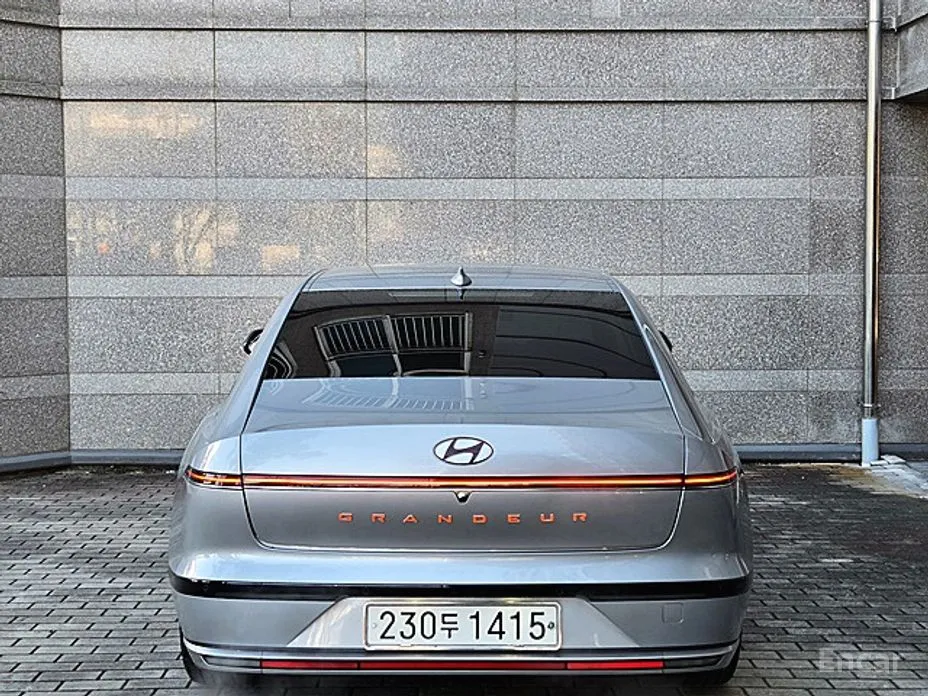 Фото 4 - Hyundai Grandeur