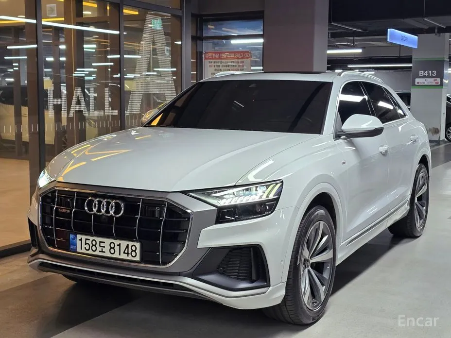 Фото 2 - Audi Q8