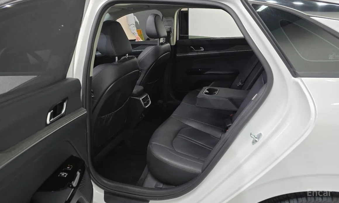 Фото 11 - Kia K5