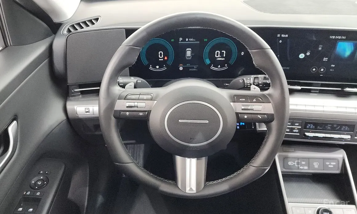 Фото 13 - Hyundai Kona