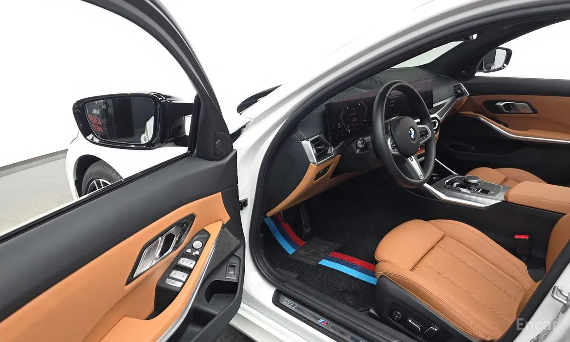 Photo 13 - BMW 3 Series