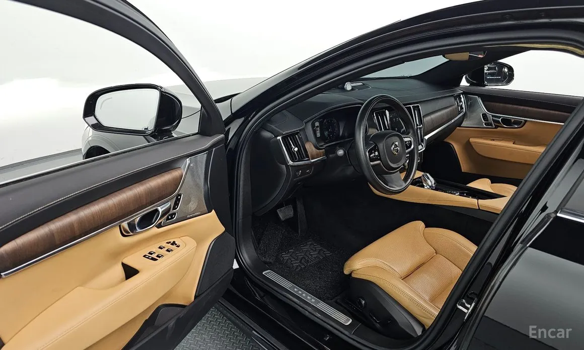 Фото 11 - Volvo S90