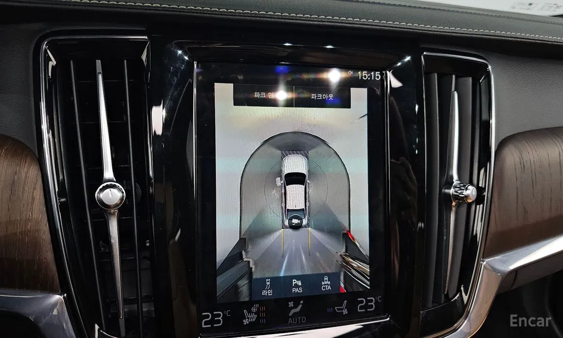 Фото 16 - Volvo S90