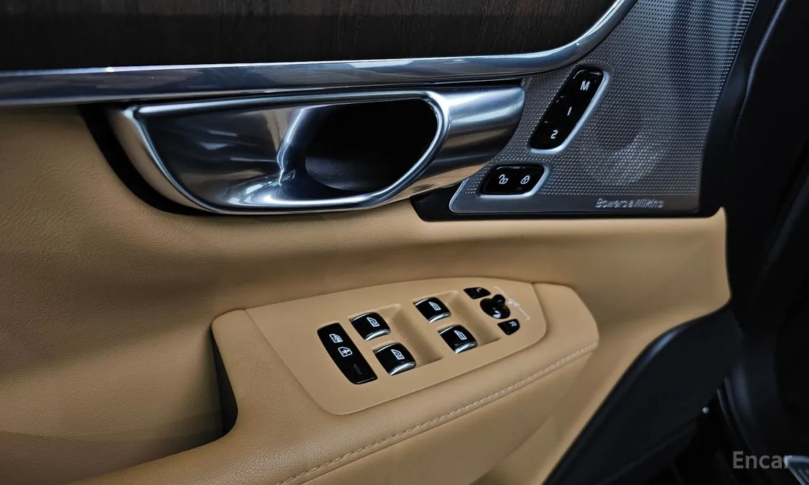 Фото 18 - Volvo S90